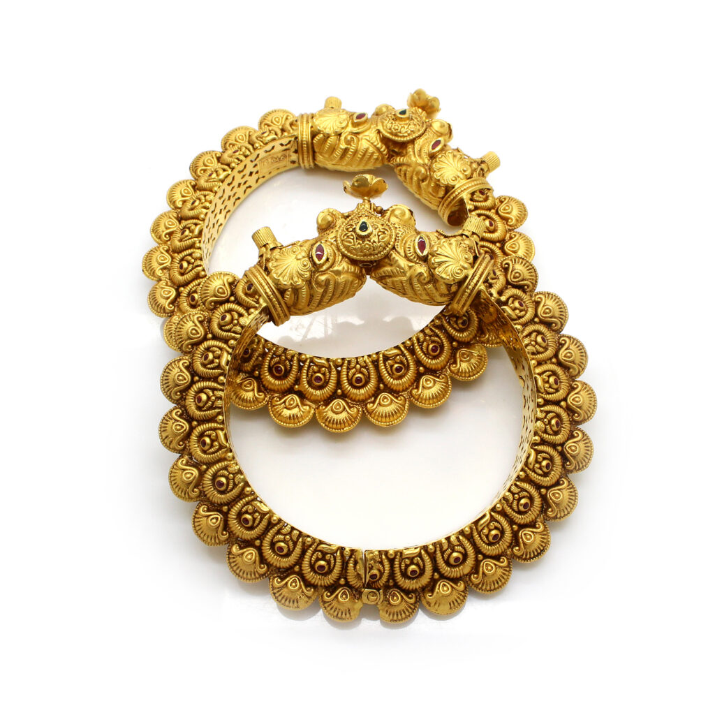 22k Gold Antique Bangle