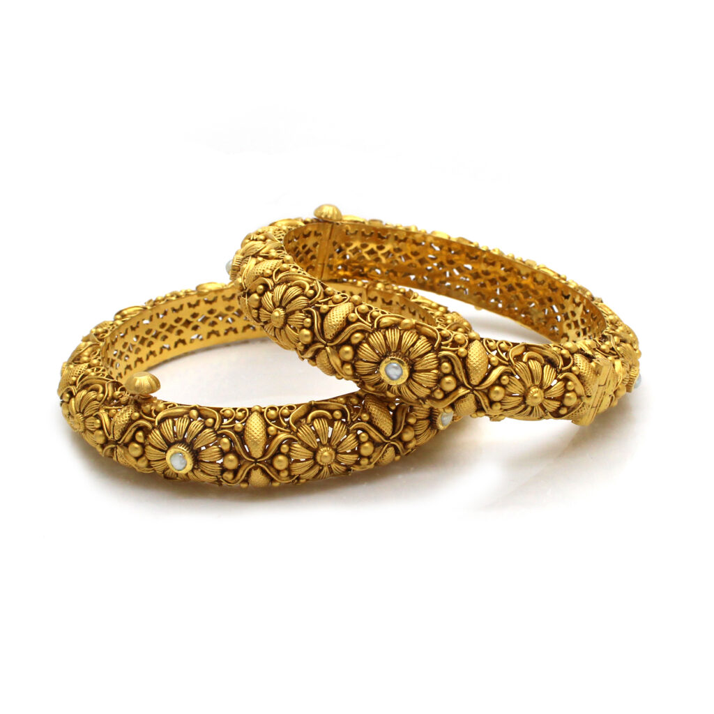 22k Gold Antique Bangle