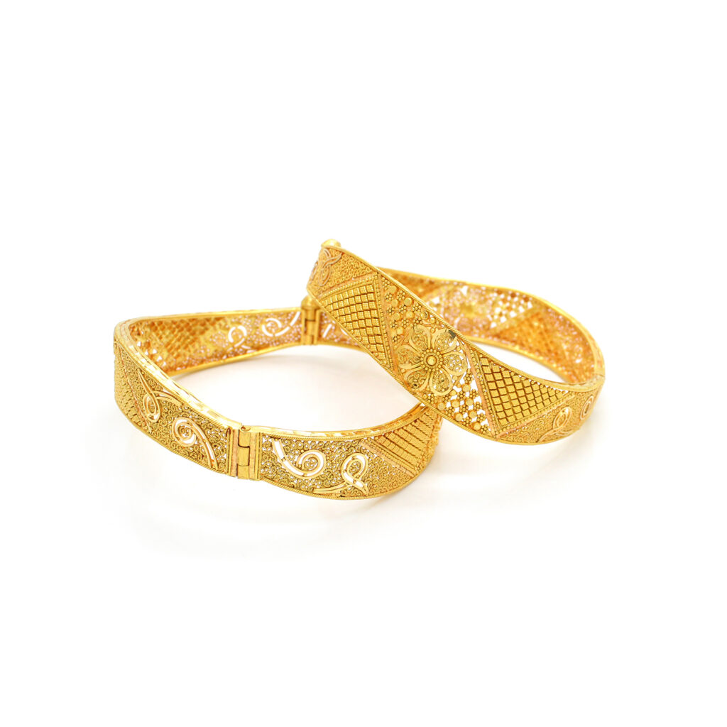 22k Gold Bangle