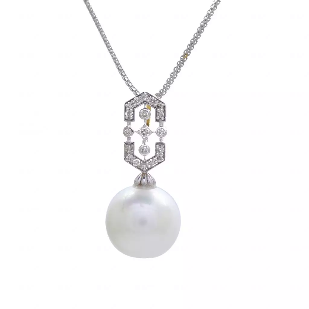 Diamond Pearl Locket